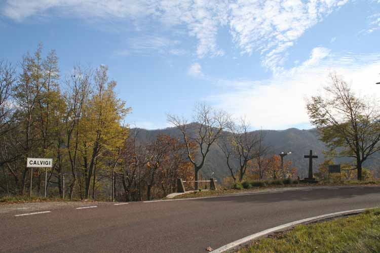  Image name: 01-santuario calvigi.jpg 
 width: 750 pixel 
 height: 500 pixel 
 Size: 39634 bytes 
 Click to enlarge 